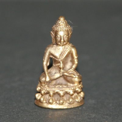 Boeddha zittend, messing 3cm (reis Boeddha)